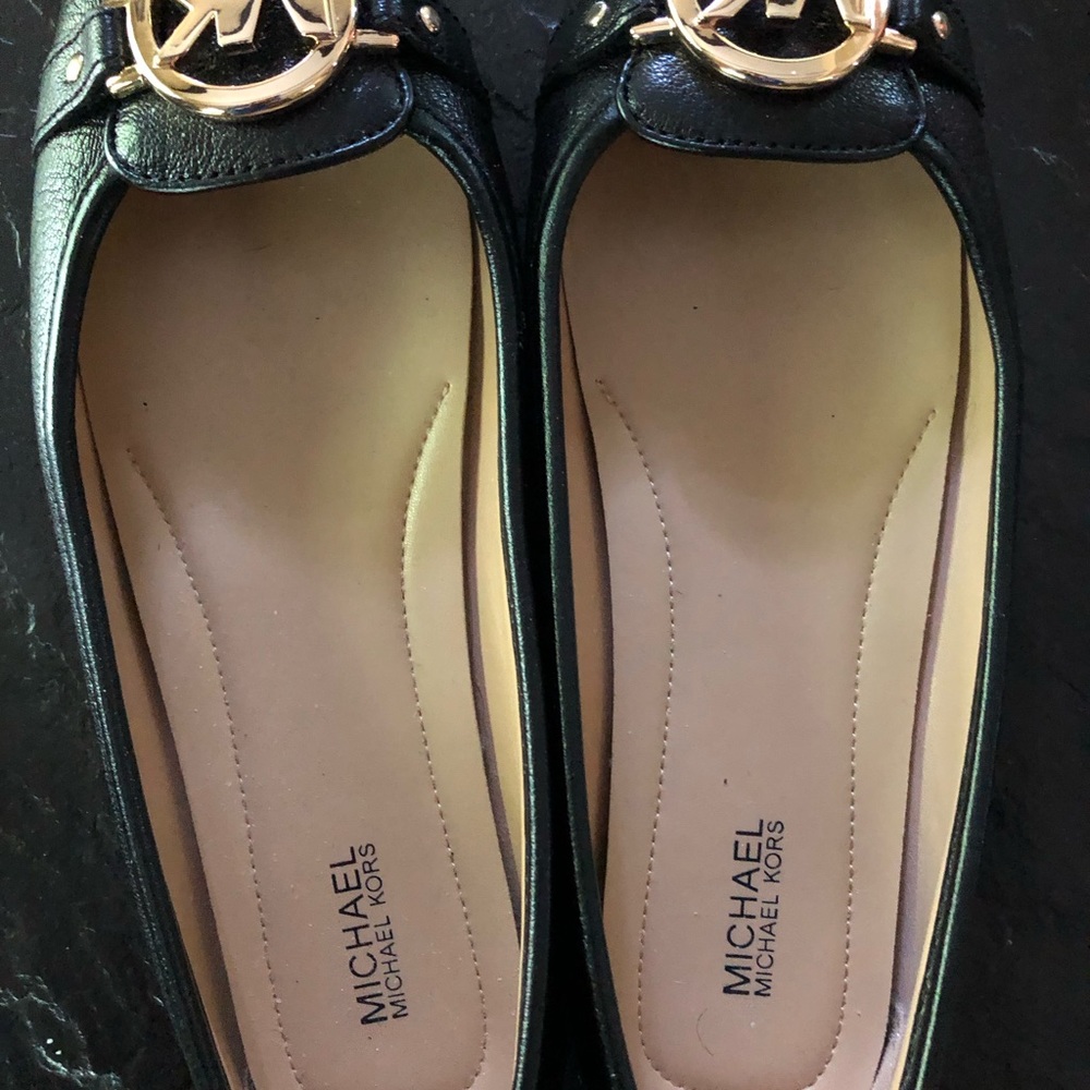 Michael Kors black leather flats